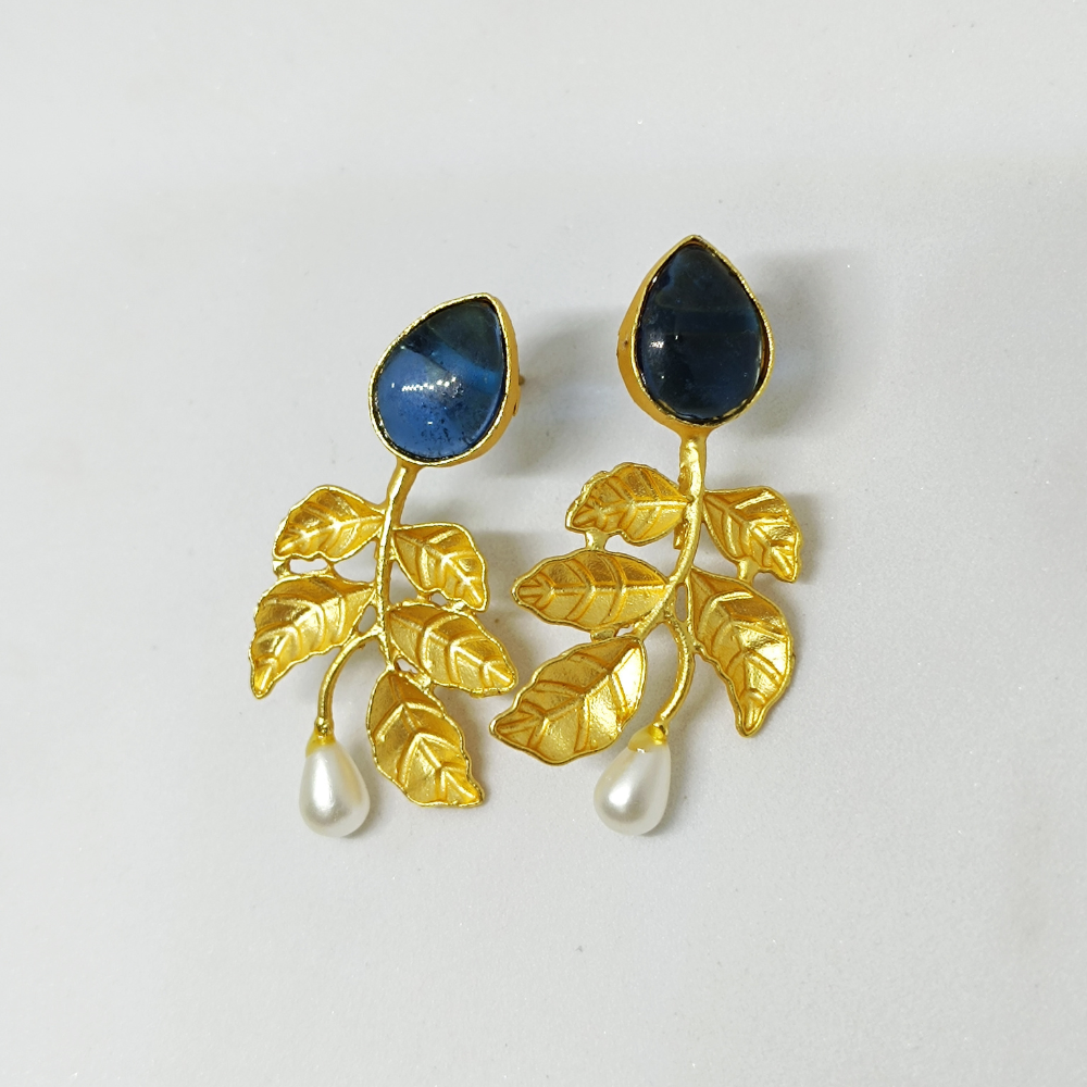 Leaf Shaped With White Pearl Stylish Drop Earrings