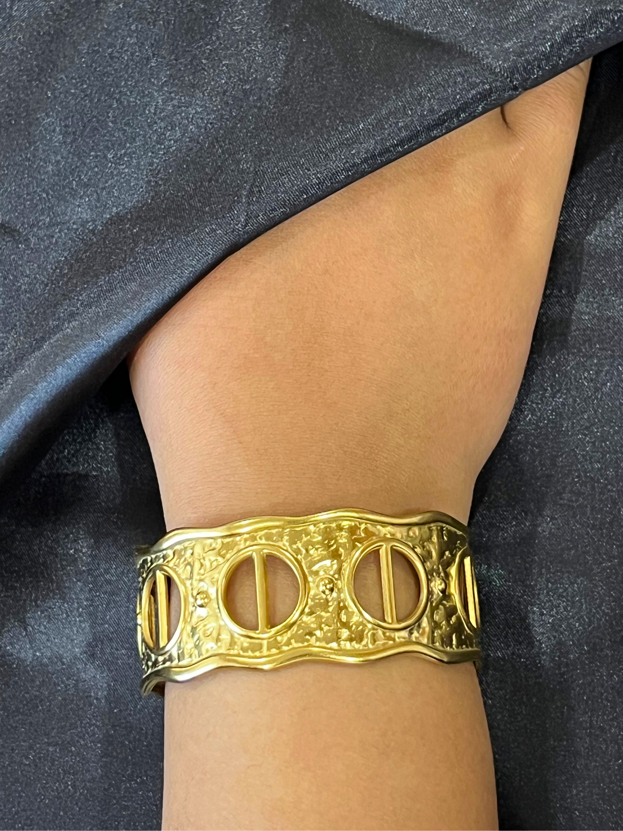 Beads & Metals Circular Bracelet close Img