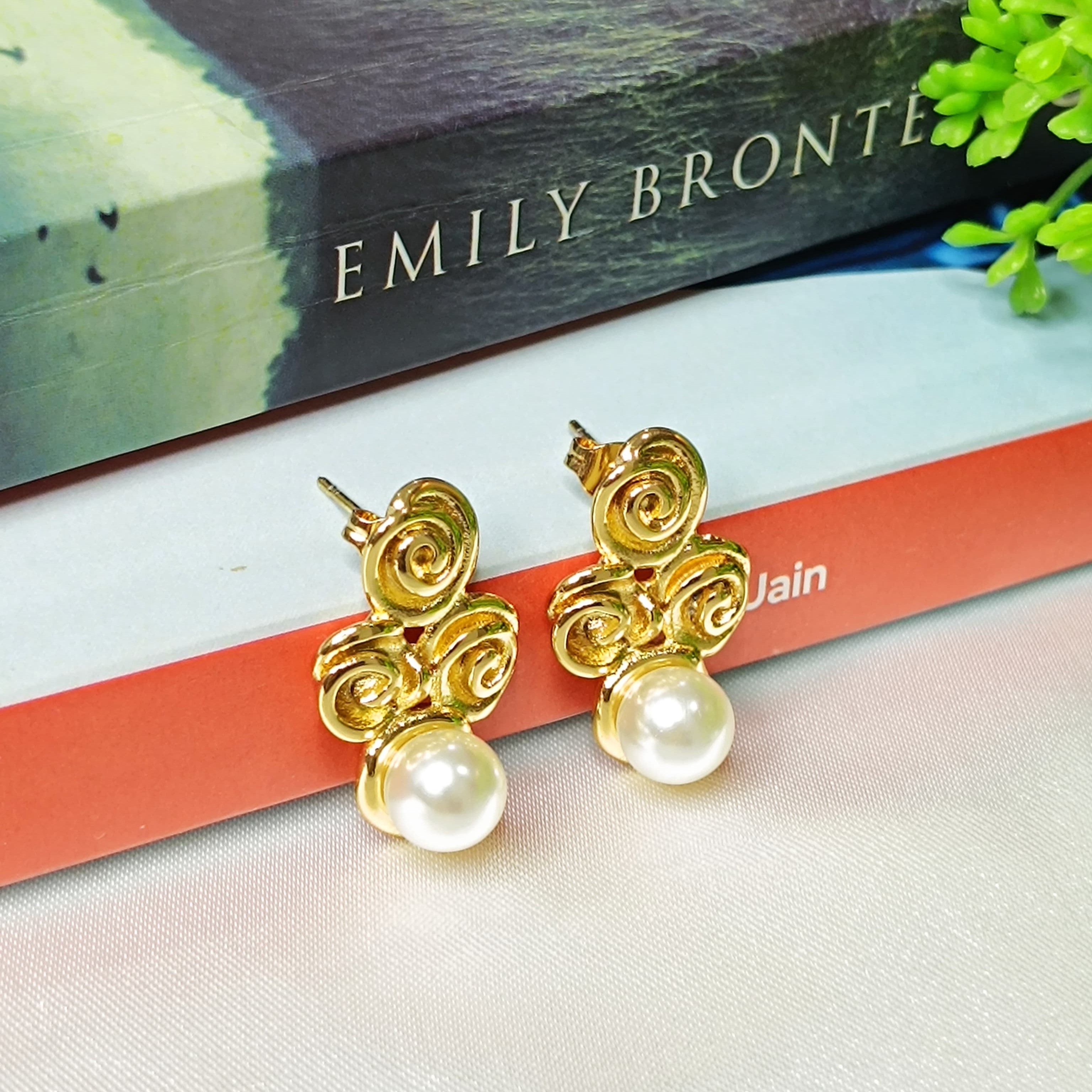 Beautiful Fresh Water Pearl Gold Plated Earrings