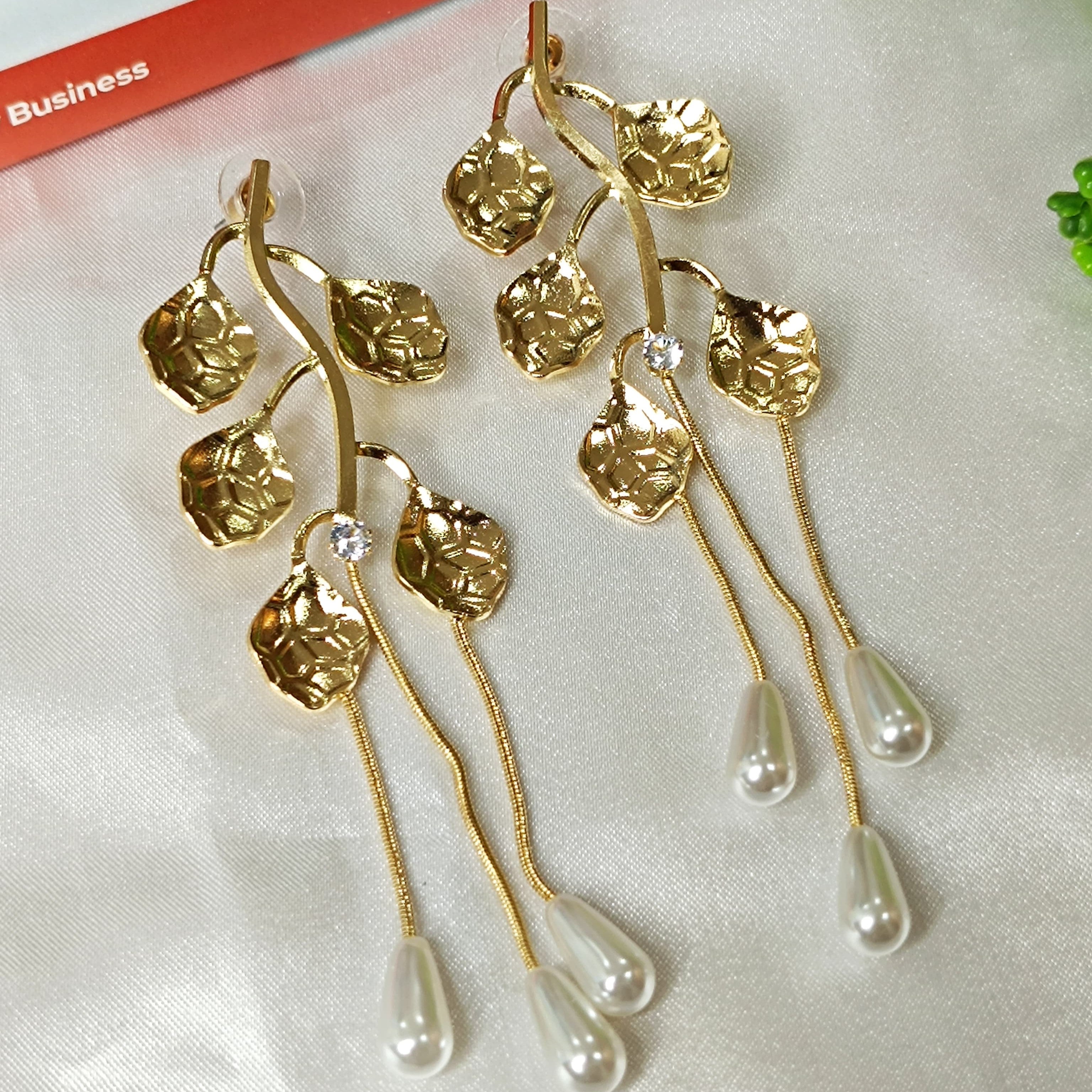 Beautiful 18K Gold Plated Leaf Petal Earrings with Pearl - Luxury Statement Jewelry for Women